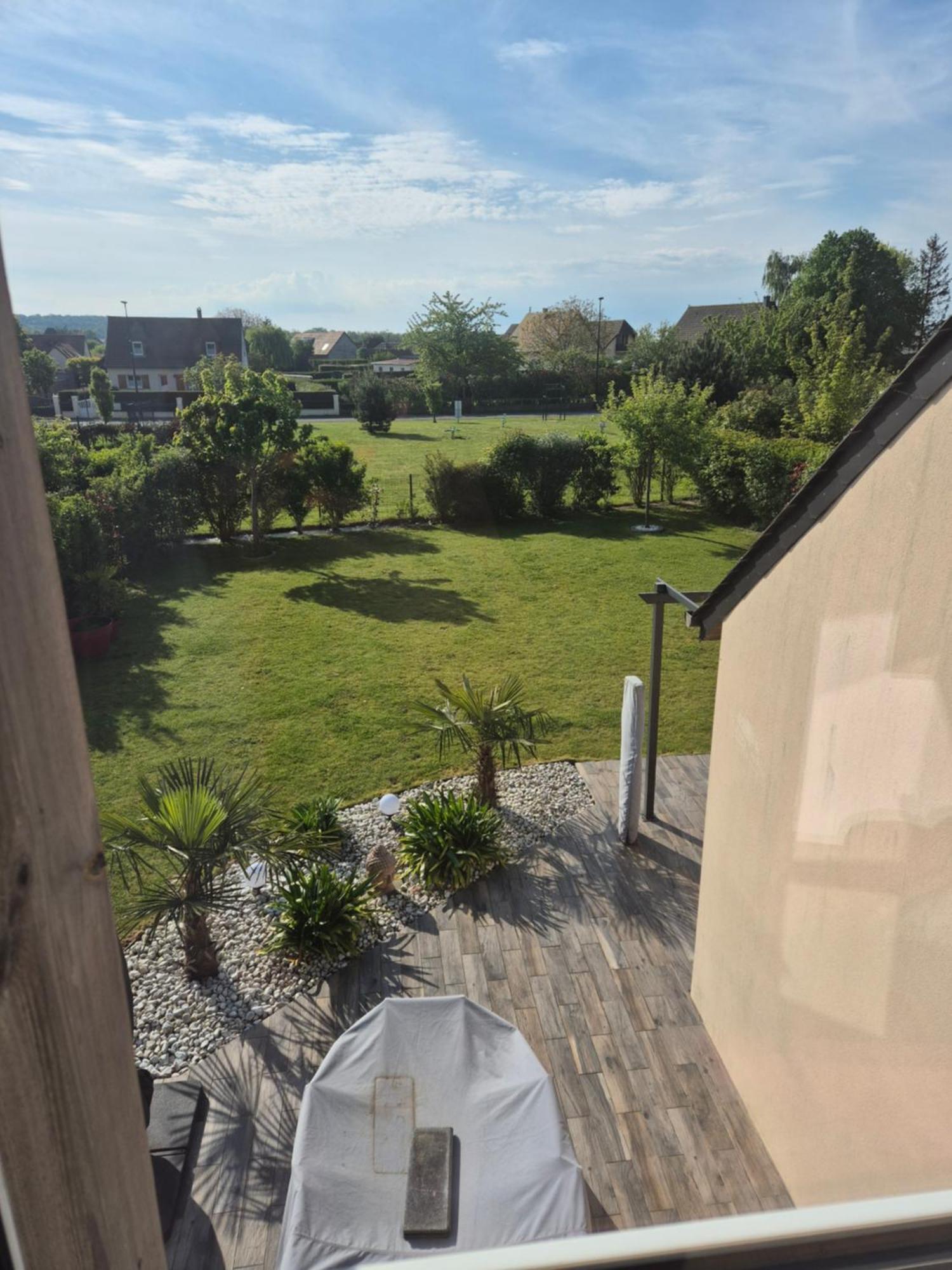 Les Charmilles Escoville Exterior foto